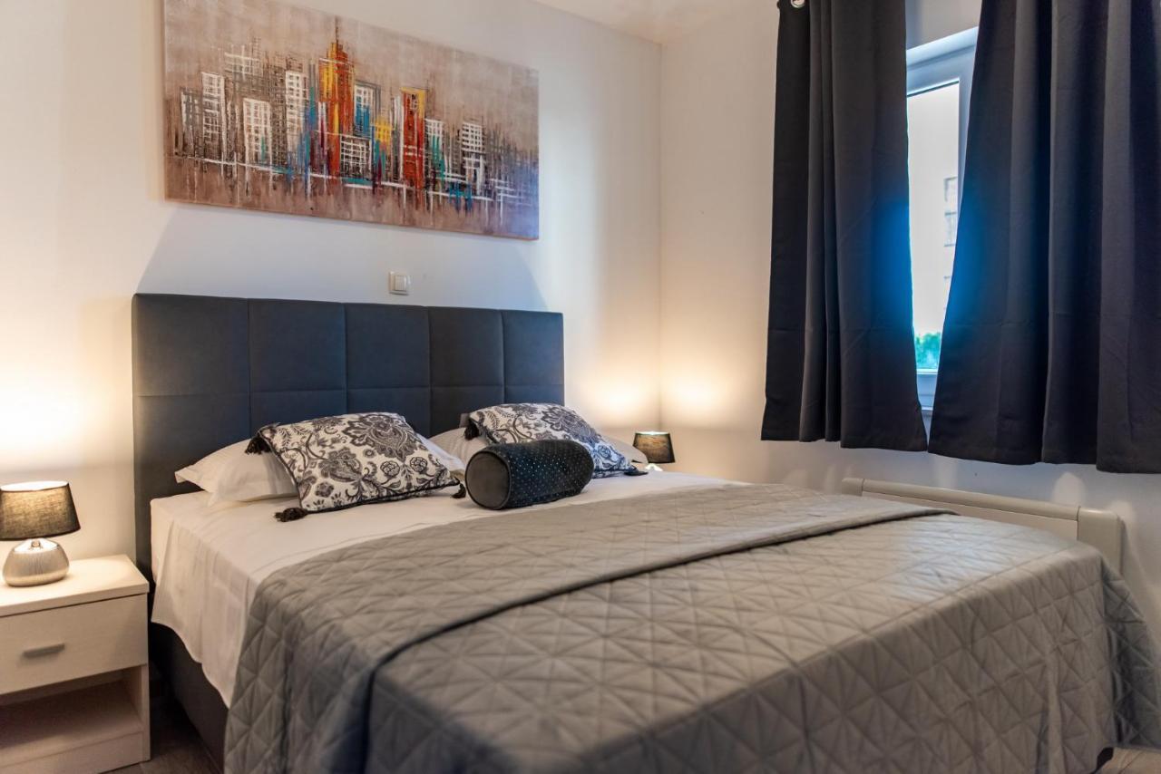 Apartments Sutalo ซัฟทัท ภายนอก รูปภาพ